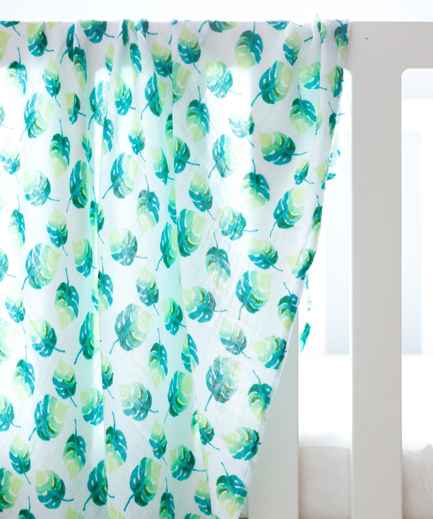 ORGANIC SWADDLE - LEAF