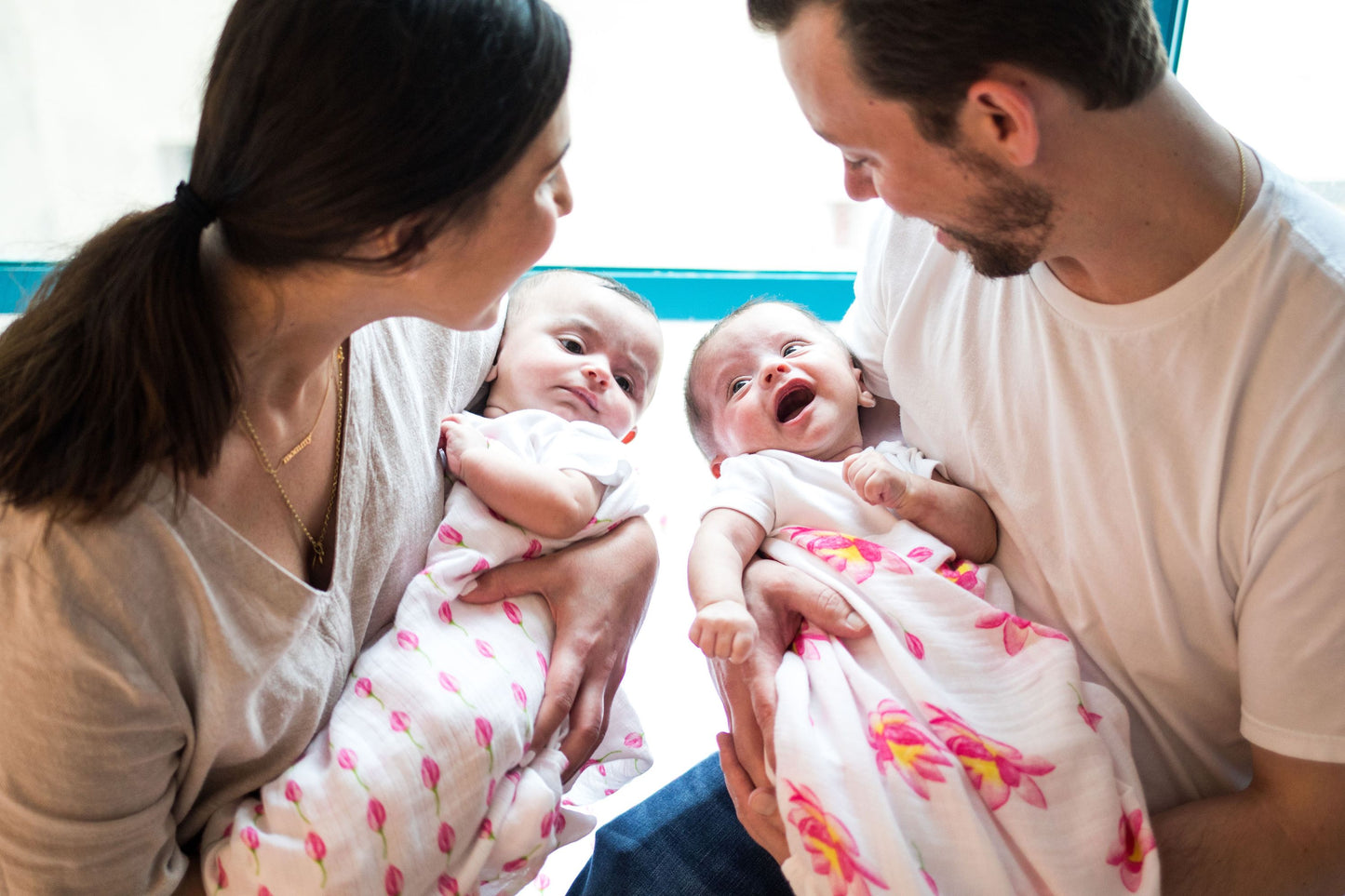 ORGANIC SWADDLE - FLOWER BUD