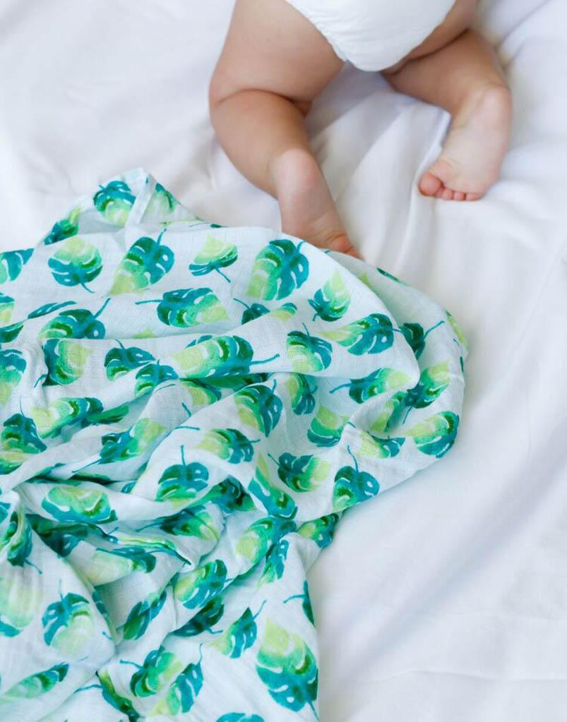ORGANIC SWADDLE - LEAF